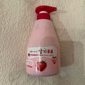 WELCOS KOREA  Milk Body Lotion - Pink